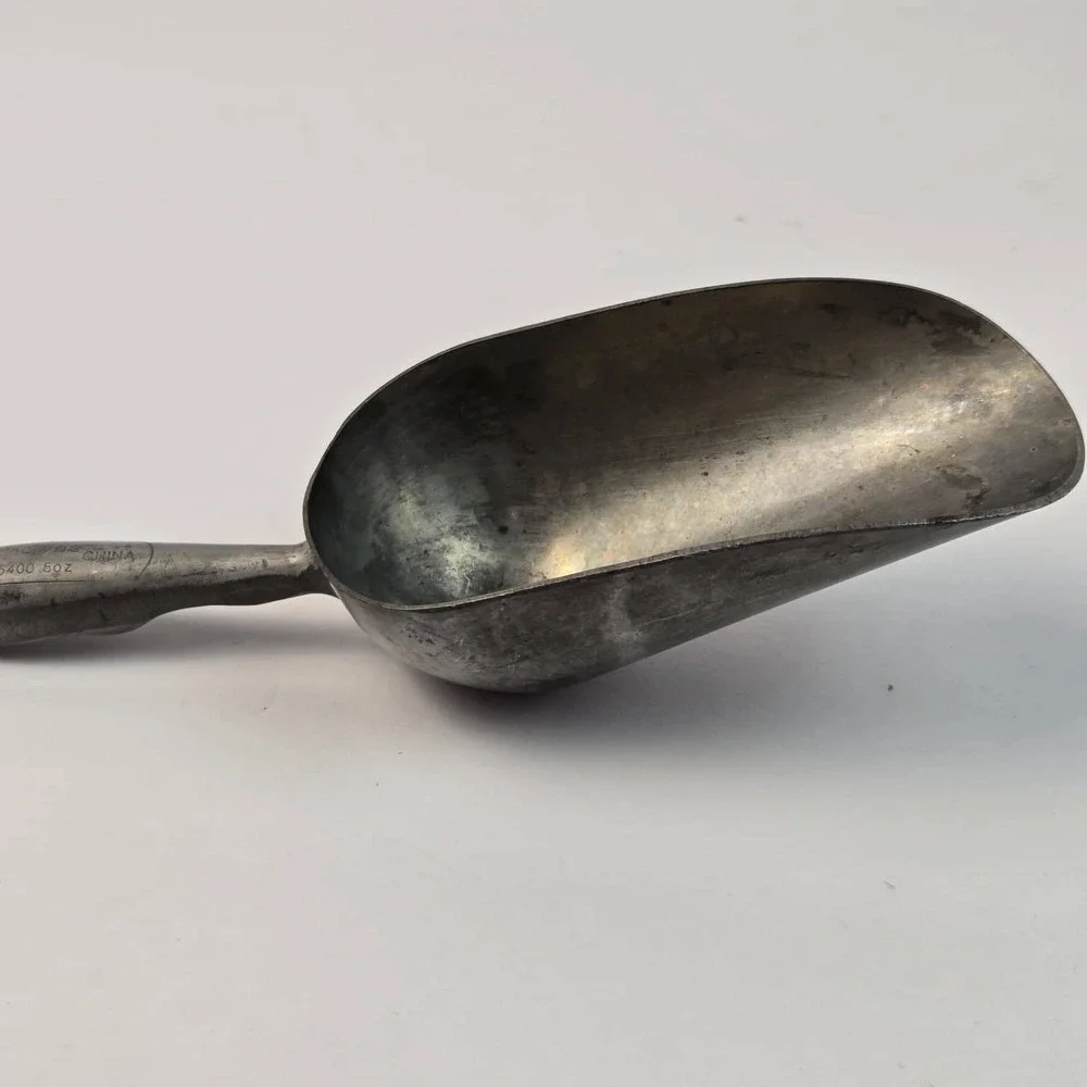 Vintage 5oz Metal Scoop Farmhouse Kitchen Decor Coffee Grain Feed Utility